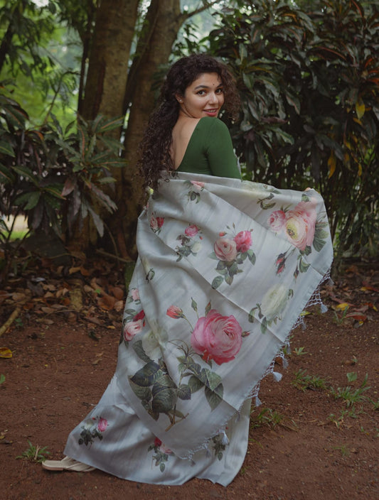 Floral Print Saree ( RS. 870/- (70% Off on MRP Rs. 2900/-)( DS-243)