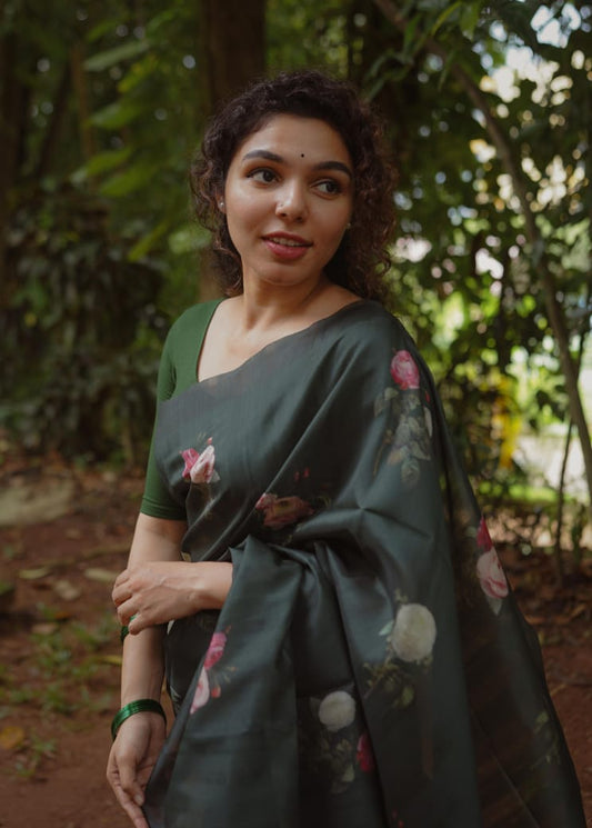 Floral Silk Saree RS. 870/- (70% Off on MRP Rs. 2900/-)( DS-242)