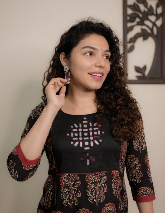 Designer Kurthi(Code-1660 BK)