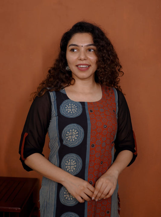 Designer Kurthi(Code-1674 BK)