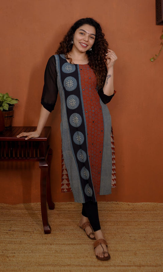 Designer Kurthi(Code-1674 BK)