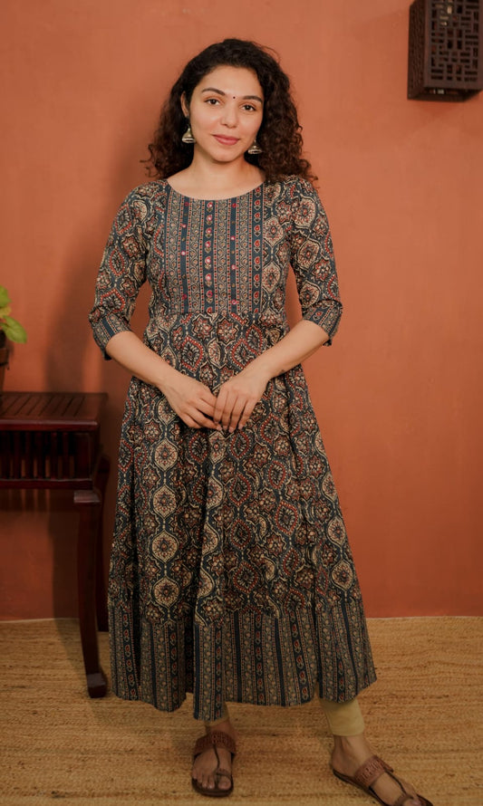 Designer Kurthi (Code-1776 BK)