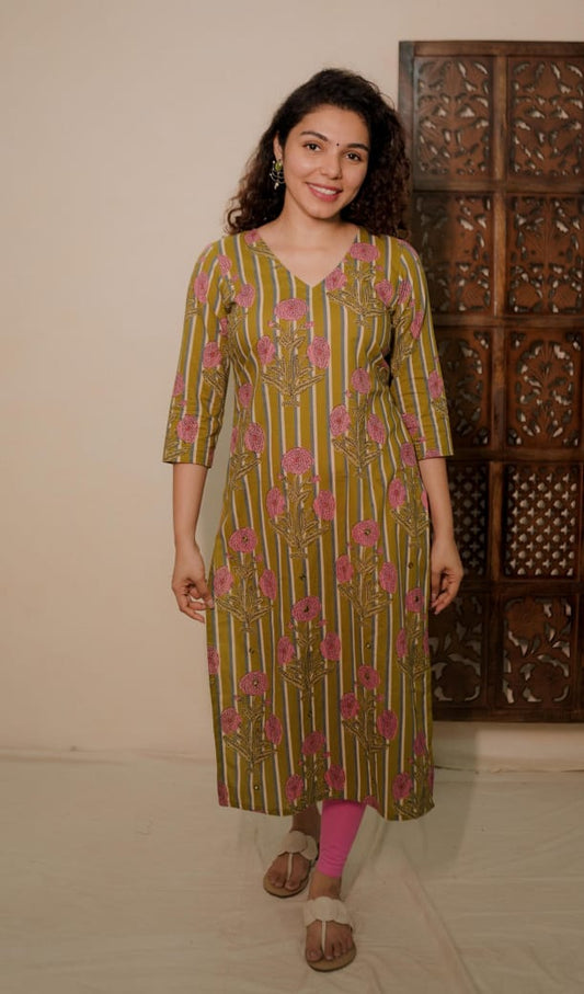 Designer Kurthi (Code-1767 BK)