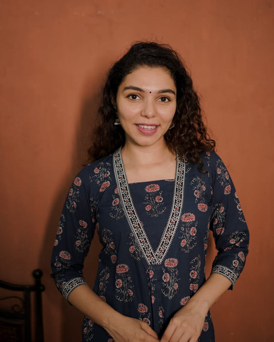 Designer Kurthi (Code-1827 BK)