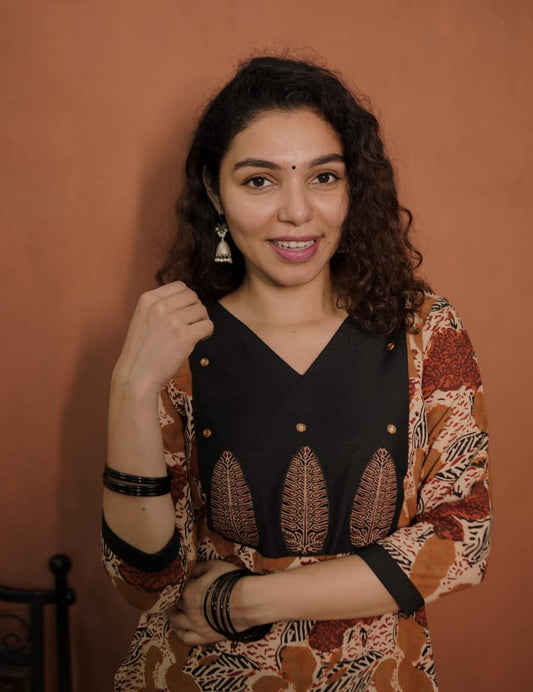 Designer Kurthi (Code - 1832 BK)