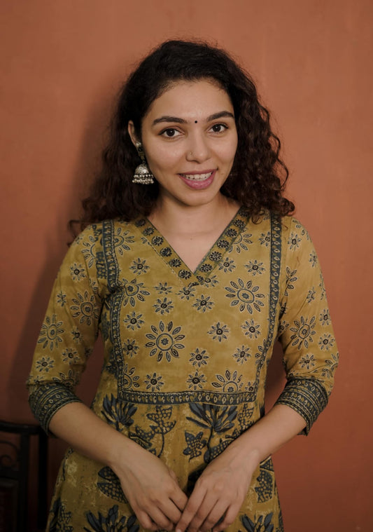 Designer Kurthi (Code - 1824 BK)