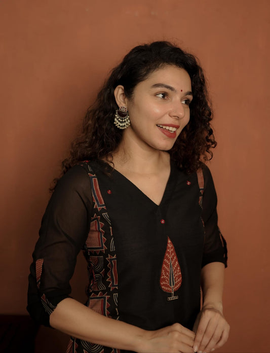 Designer Kurthi (Code - 1877 BK)