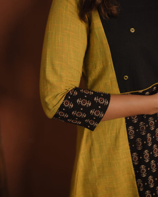 Designer Kurthi (Code - 1913 BK)