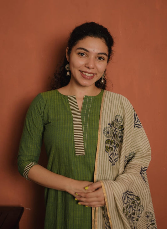 Designer Kurthi & Dupatta Set (Code - 1939 BK)