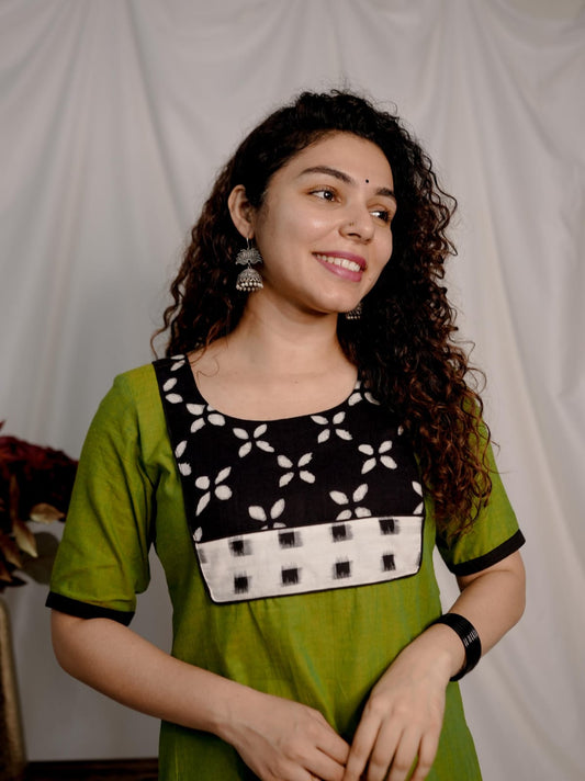 Designer Kurthi(Code-1581 BK)