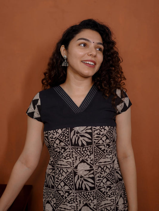 Designer Kurthi(Code-1678 BK)