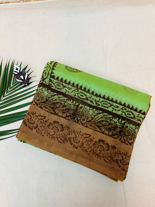 RS. 810/- (70% Off on MRP Rs.2700-)( DS-204)