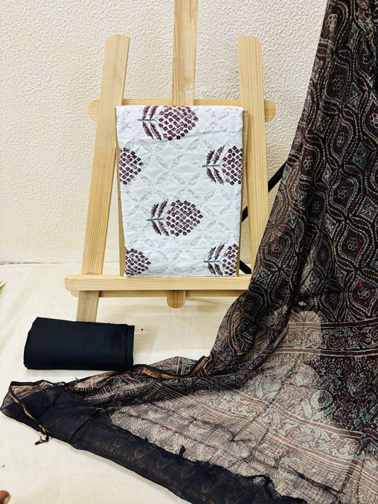 RS .741/- (70% Off on MRP Rs.2470/-)( DC83)