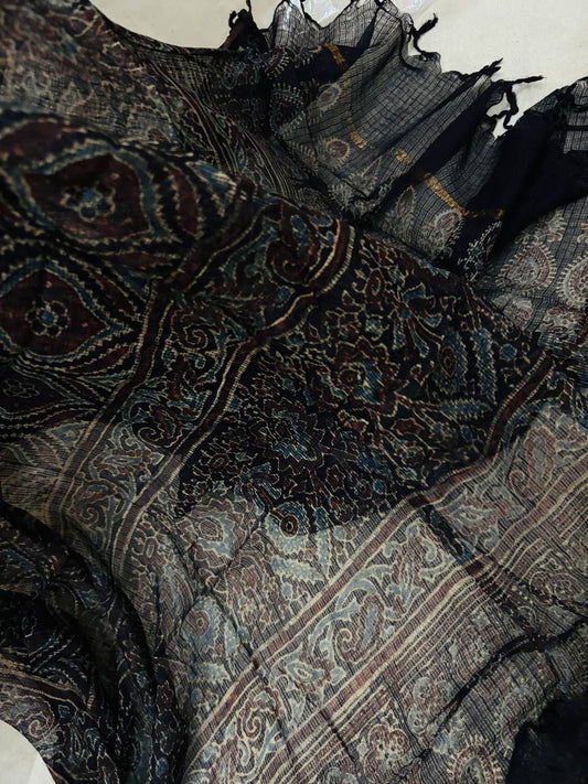 RS .741/- (70% Off on MRP Rs.2470/-)( DC83)