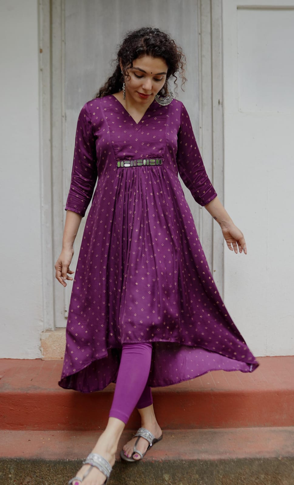 RS.1100/- (50%Off on MRP Rs.2200/-)(code-1209bk)