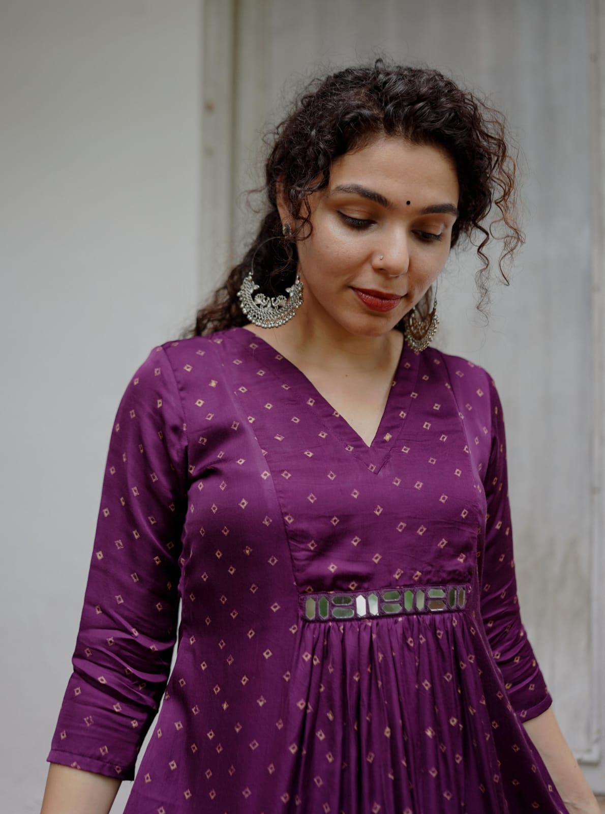 RS.1100/- (50%Off on MRP Rs.2200/-)(code-1209bk)