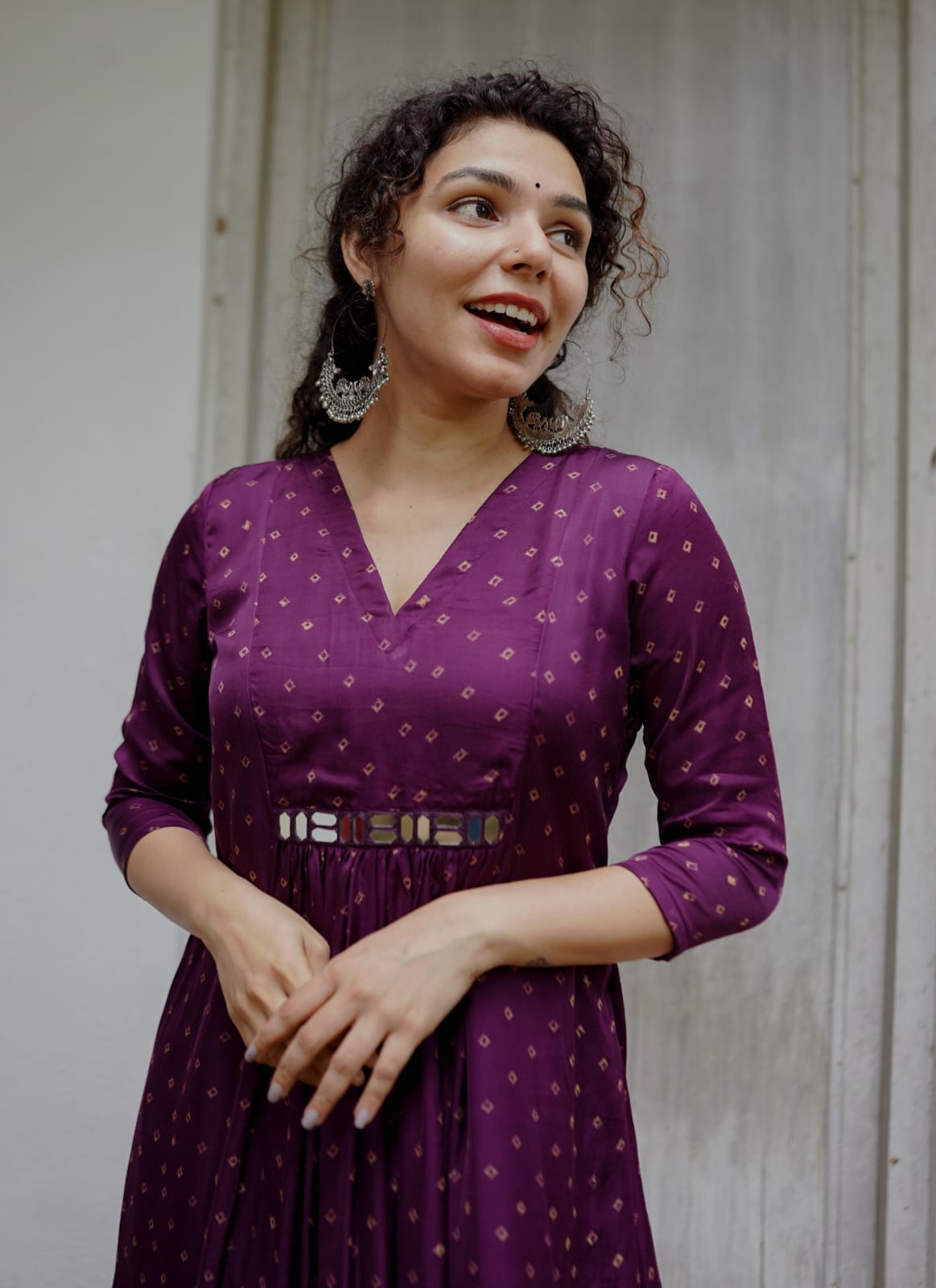 RS.1100/- (50%Off on MRP Rs.2200/-)(code-1209bk)