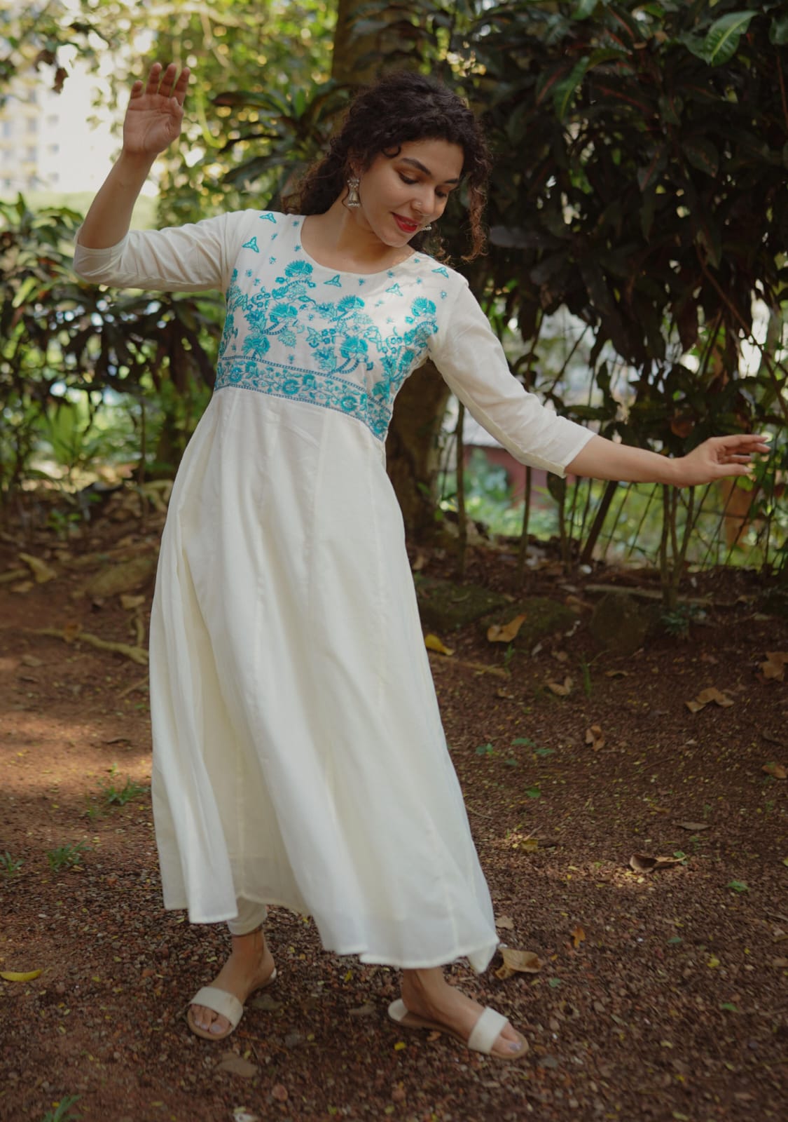 RS.600/- (50% Off on MRP Rs.1200/-) (code-1194bk)