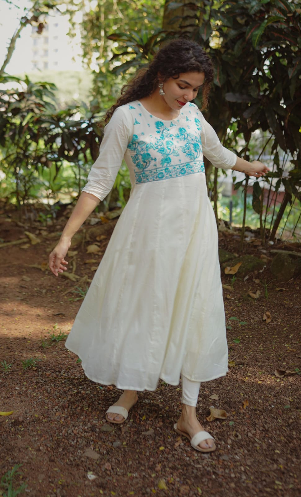 RS.600/- (50% Off on MRP Rs.1200/-) (code-1194bk)
