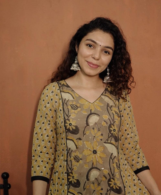 Designer Kurthi (Code - 1820 BK)