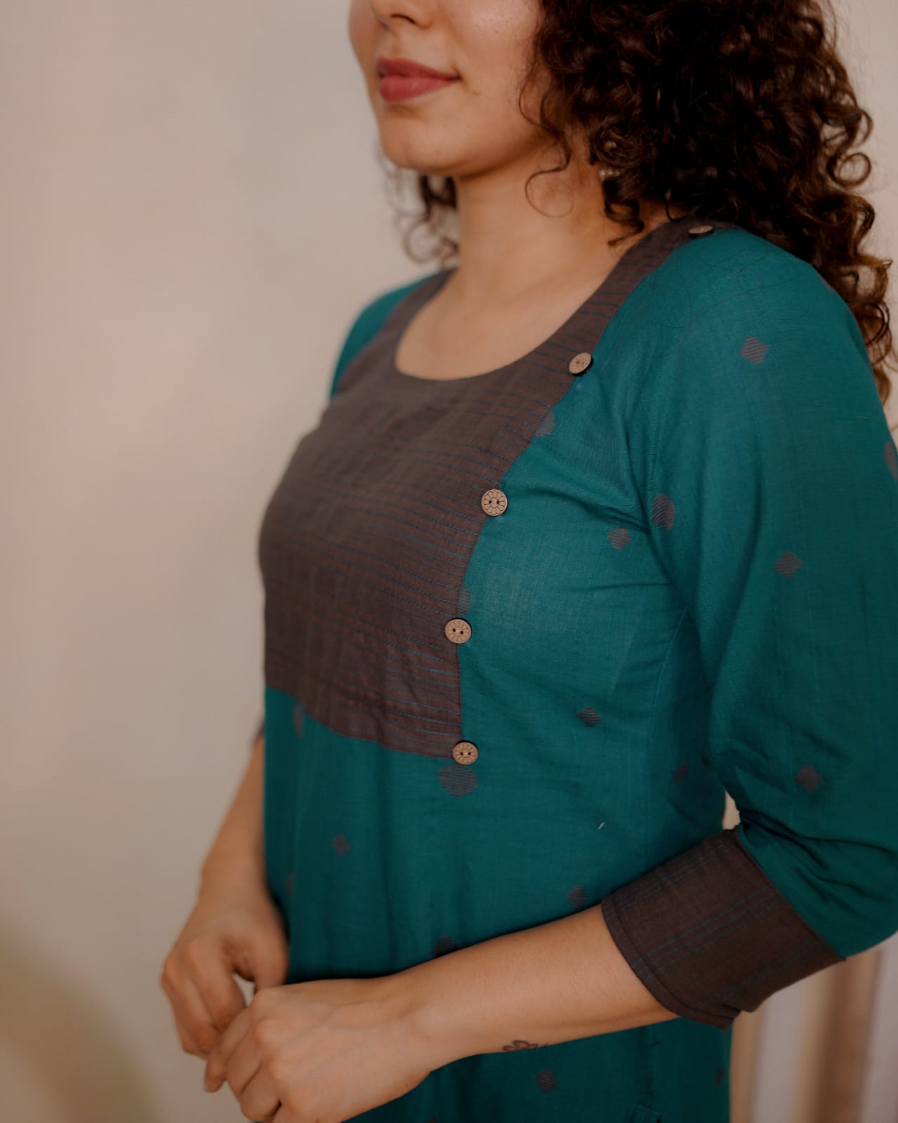 RS.750/- (50% Off on MRP Rs.1500/-) (Code- 1665 BK)