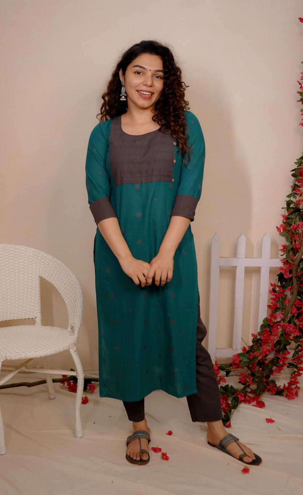 RS.750/- (50% Off on MRP Rs.1500/-) (Code- 1665 BK)