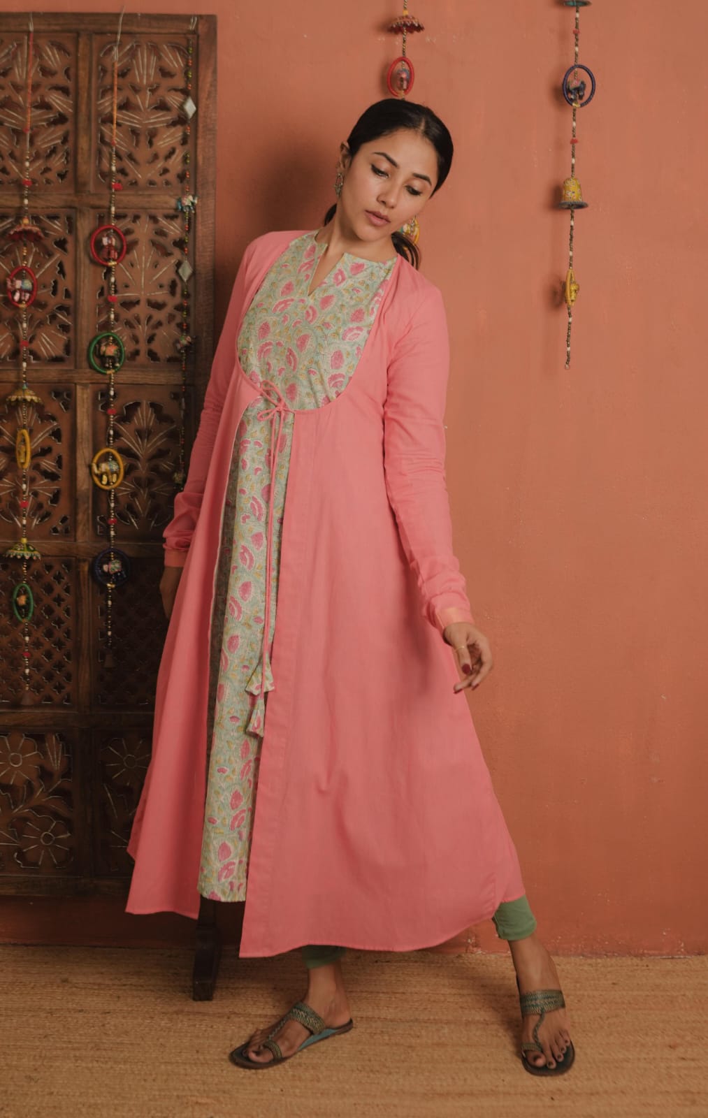 RS.900/- (50%Off on MRP Rs.1800/-) (Code - 1906 BK)
