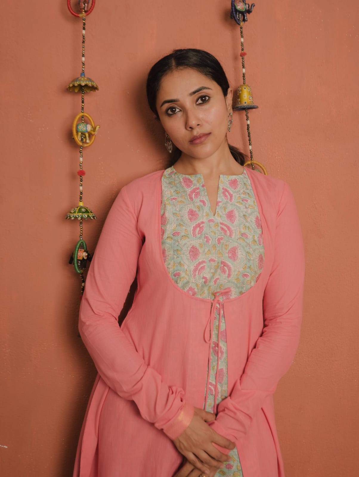 RS.900/- (50%Off on MRP Rs.1800/-) (Code - 1906 BK)