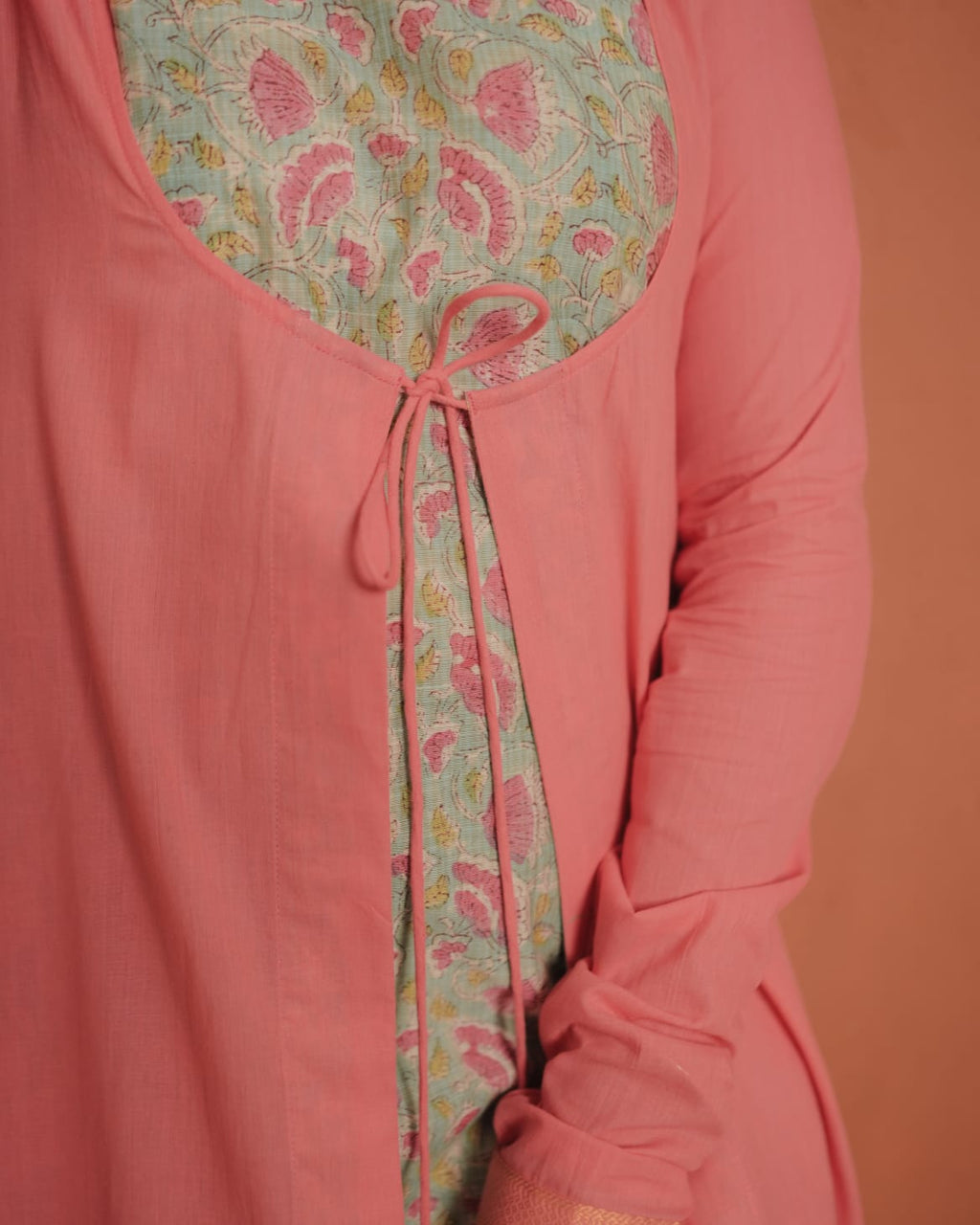 RS.900/- (50%Off on MRP Rs.1800/-) (Code - 1906 BK)
