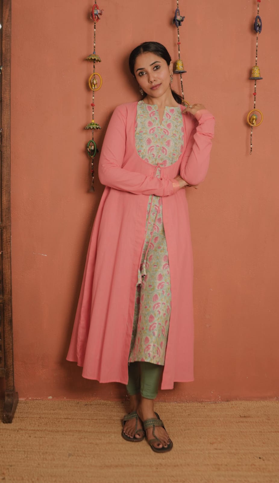 RS.900/- (50%Off on MRP Rs.1800/-) (Code - 1906 BK)