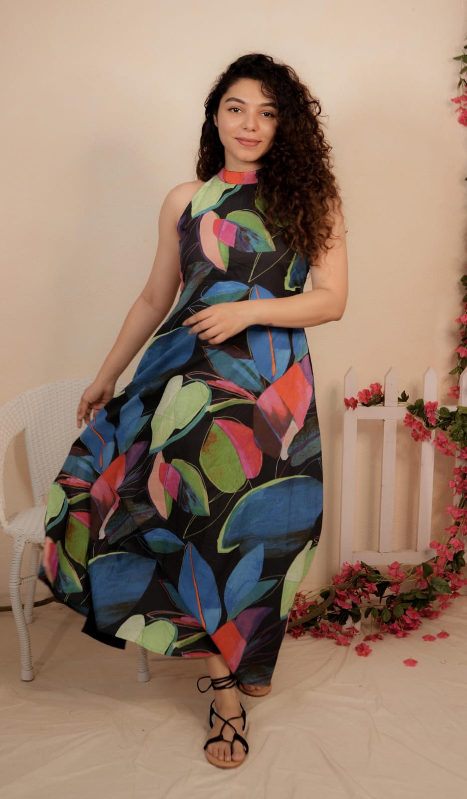 RS.800/- (50%Off on MRP Rs.1600/-)(Code-1728 BK)