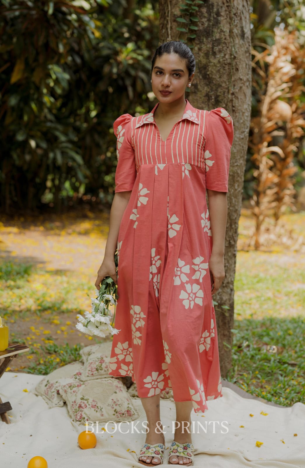 RS.700/- (50%Off on MRP Rs.1400/-) (Code - 2099 BK)