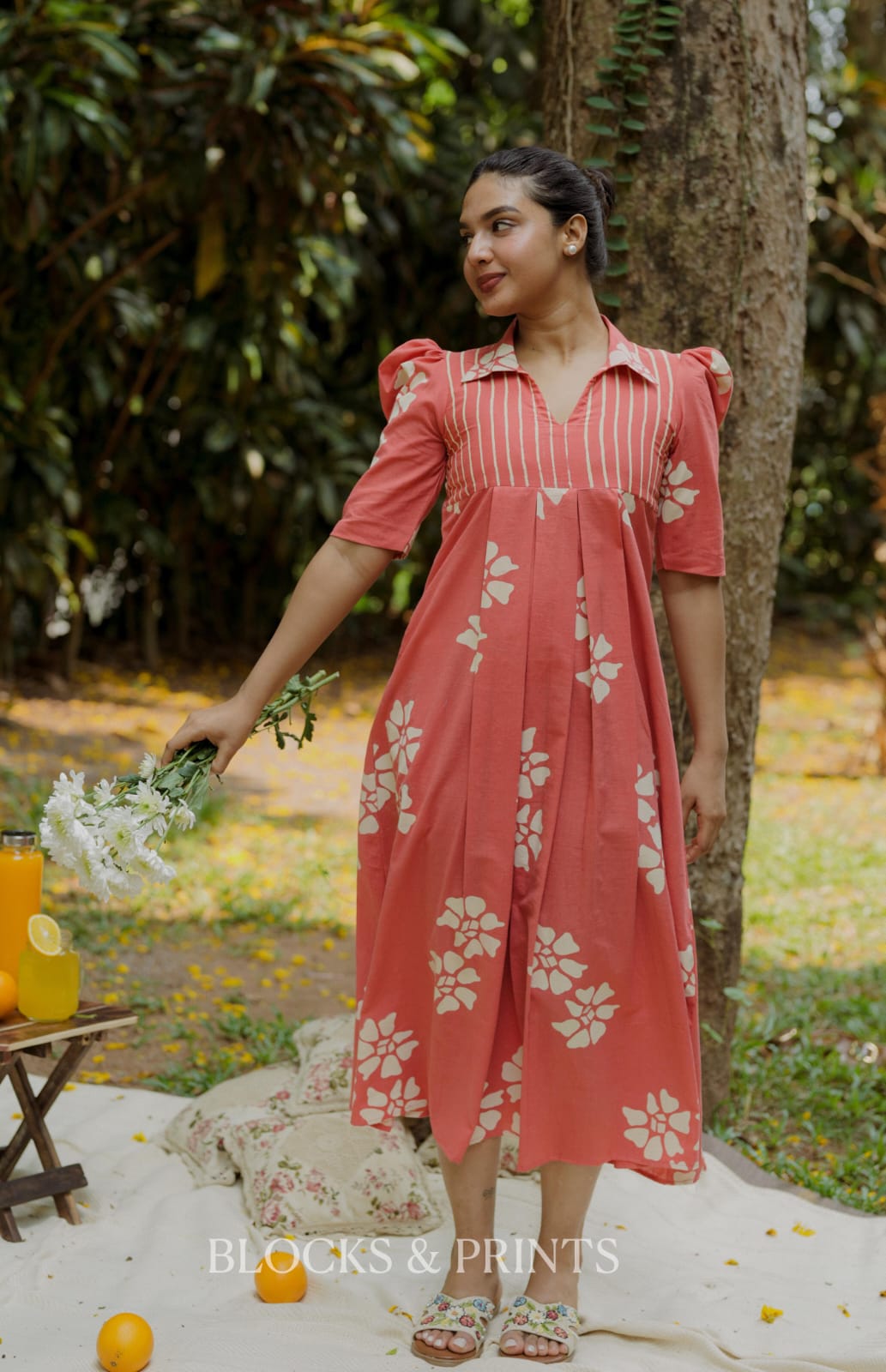 RS.700/- (50%Off on MRP Rs.1400/-) (Code - 2099 BK)