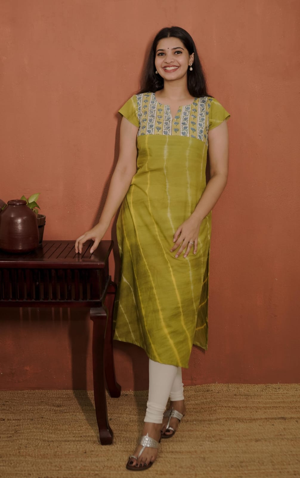 RS.490/- (50%Off on MRP Rs.980/-) (Code-1798 BK)