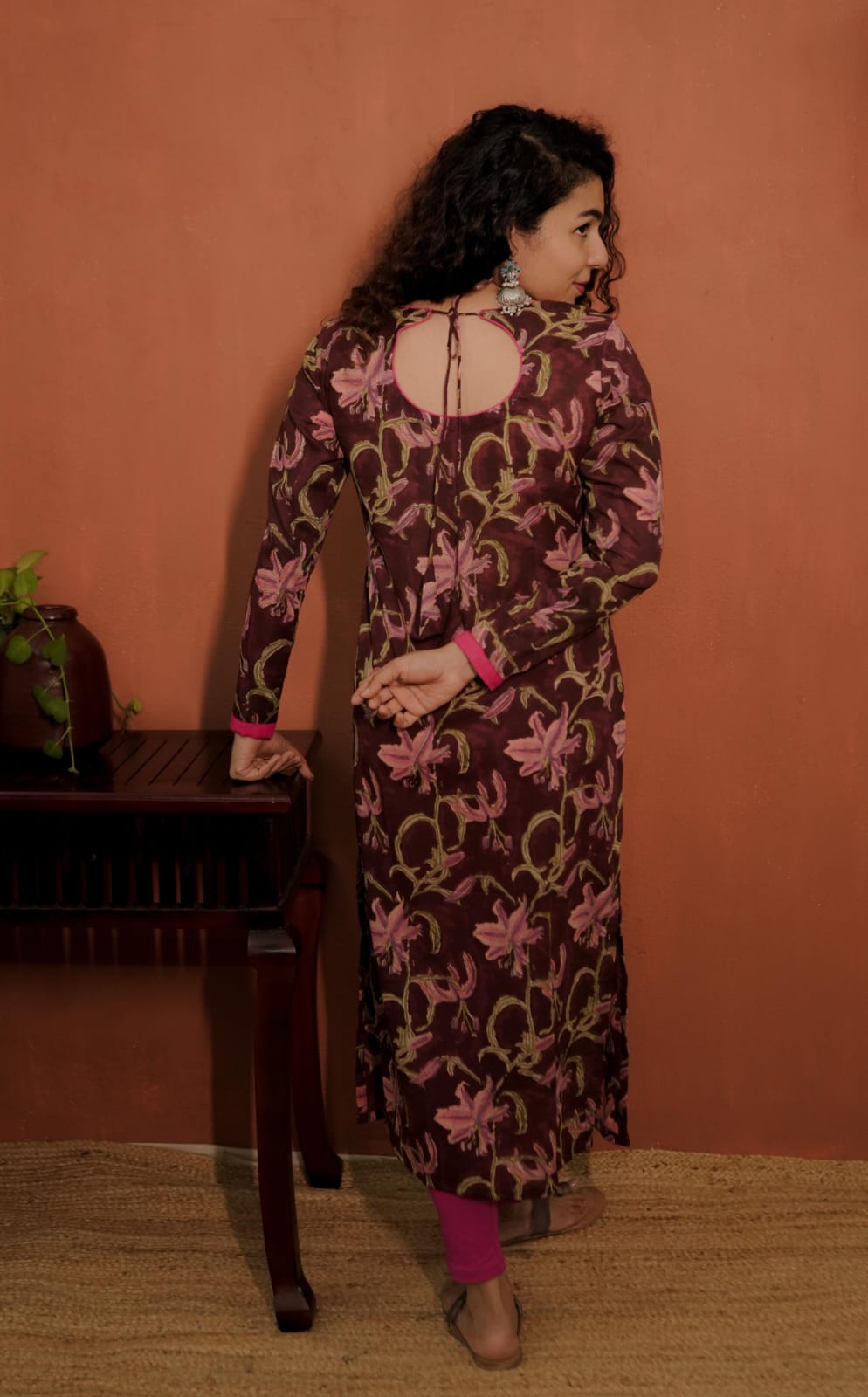 RS.1200/- (50%Off on MRP Rs.2400/-)(Code-1792BK)
