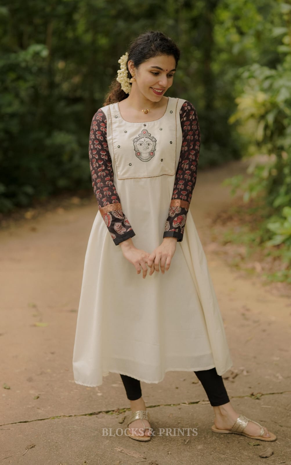 RS .950/- (50% Off on MRP Rs.1900/-) (Code-1845 BK)