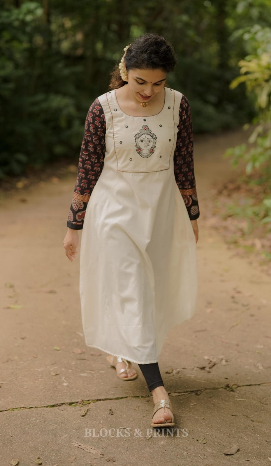 RS .950/- (50% Off on MRP Rs.1900/-) (Code-1845 BK)