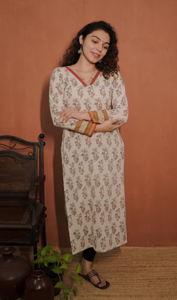 RS .600/- (50% Off on MRP Rs.1200/-)(Code -1831 BK)