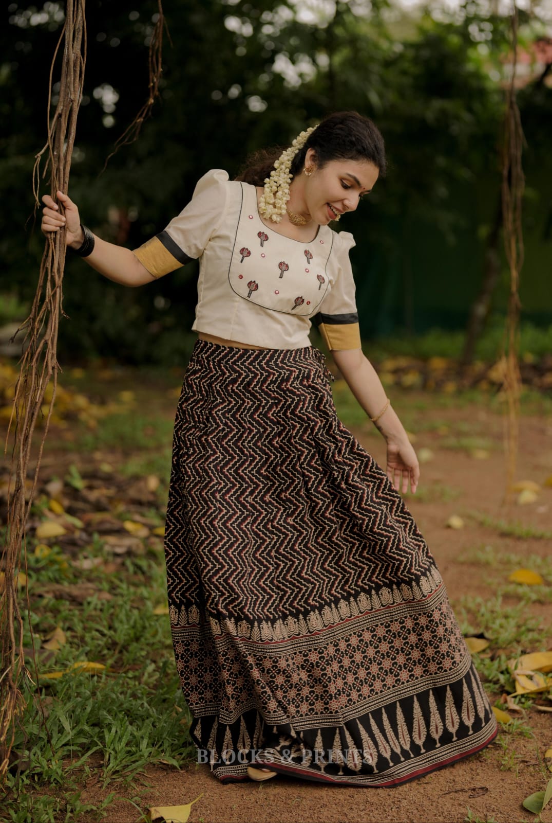 RS.1200/- (50% Off on MRP Rs.2400/-)(Code - 1851 BK)