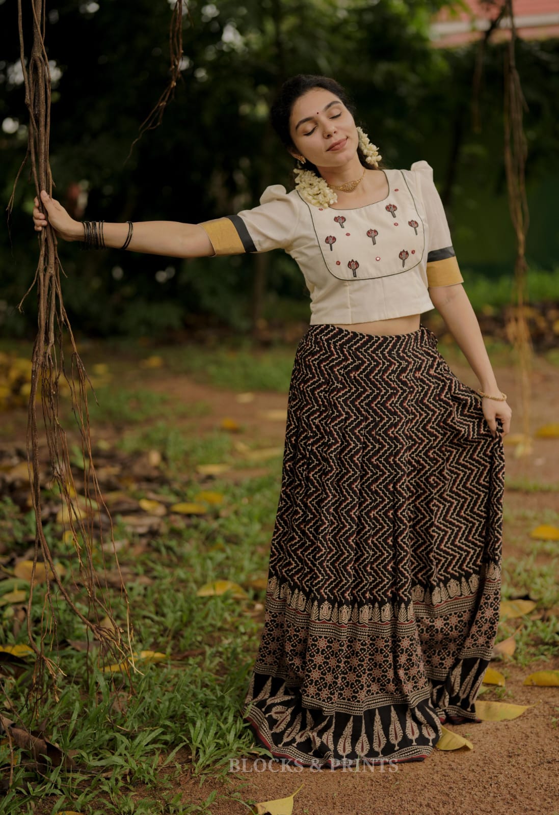 RS.1200/- (50% Off on MRP Rs.2400/-)(Code - 1851 BK)