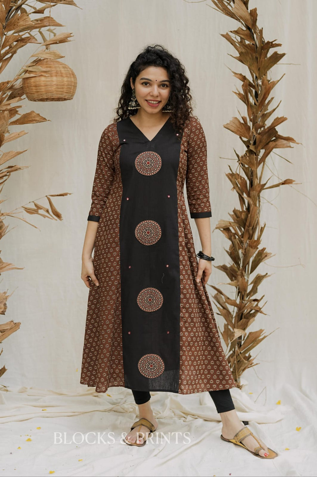 Designer Kurthi (Code - 2075 BK)