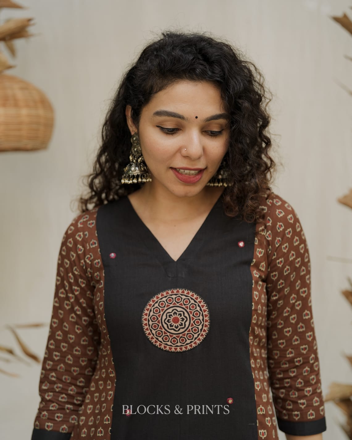 Designer Kurthi (Code - 2075 BK)