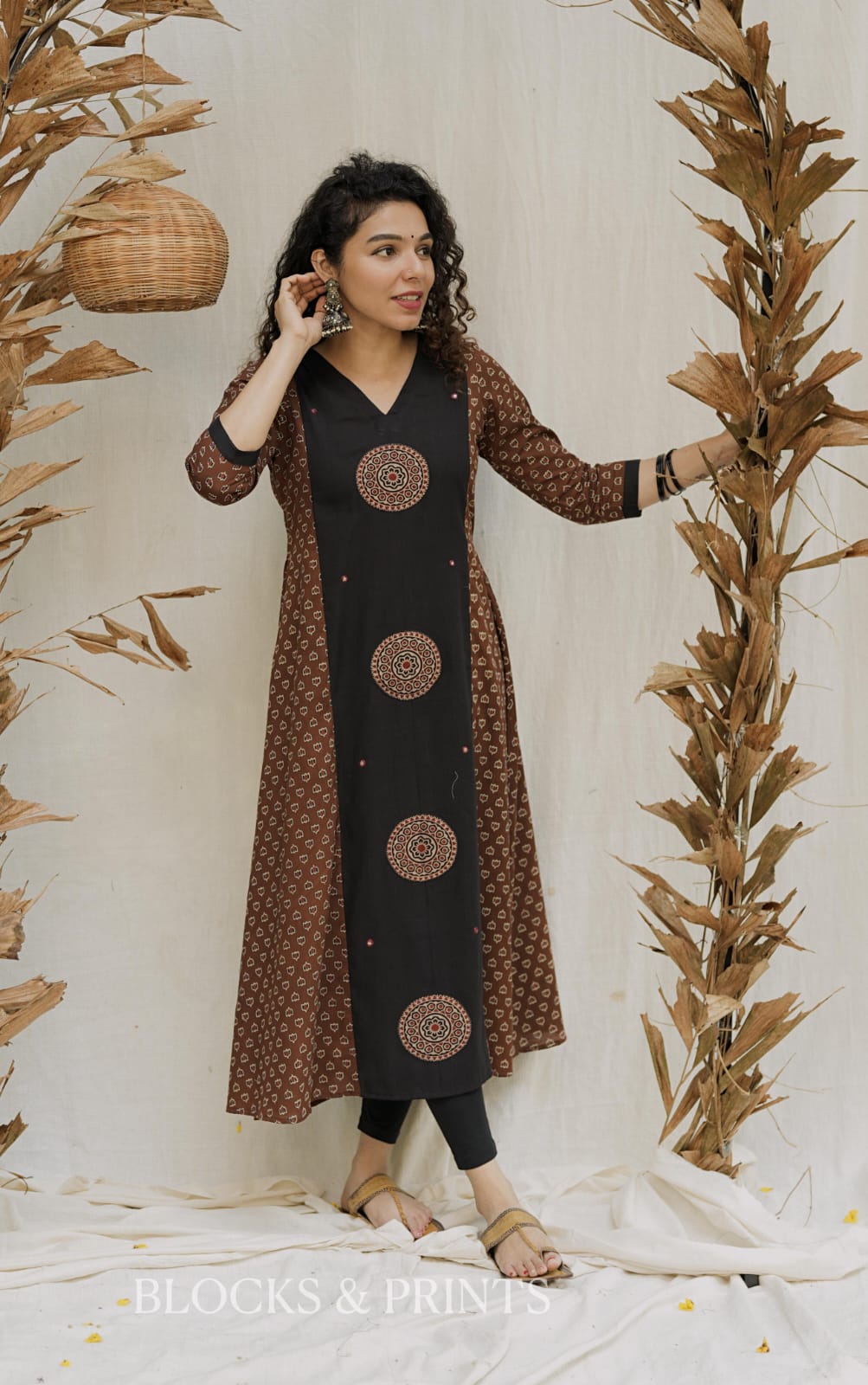 Designer Kurthi (Code - 2075 BK)
