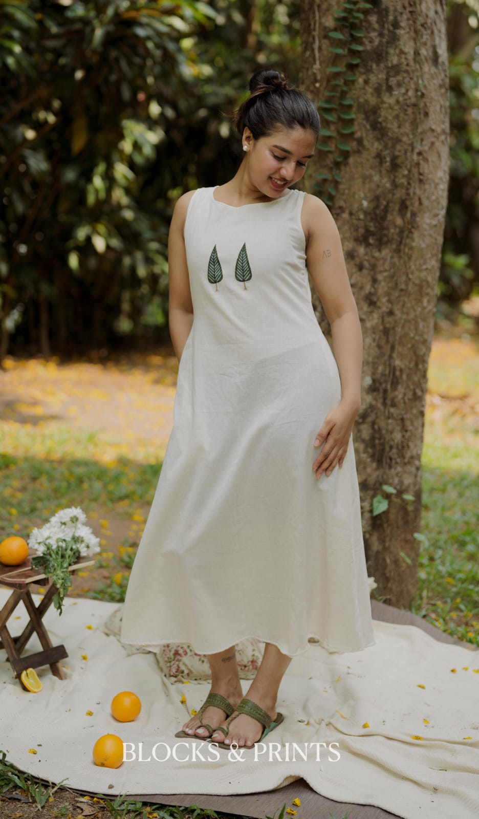 RS.800/- (50%Off on MRP Rs.1600/-) (Code - 2139 BK)