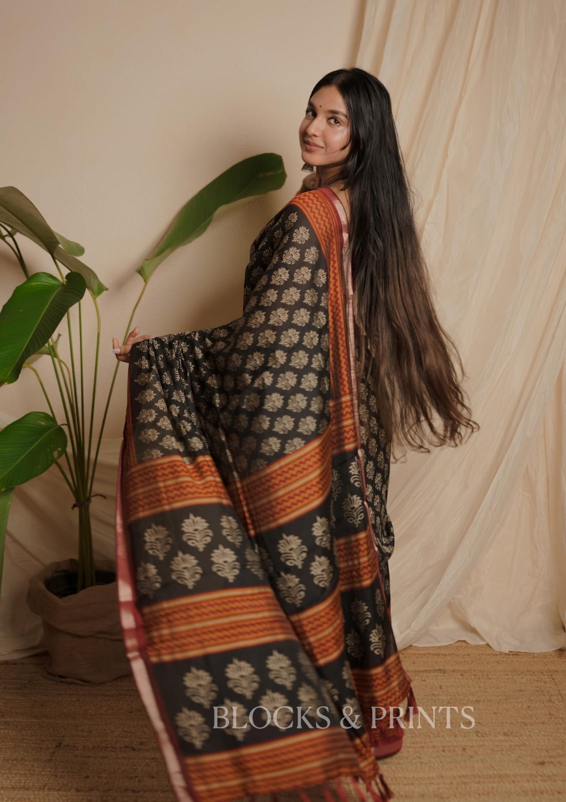 Silk Saree (Code - 124 SS)
