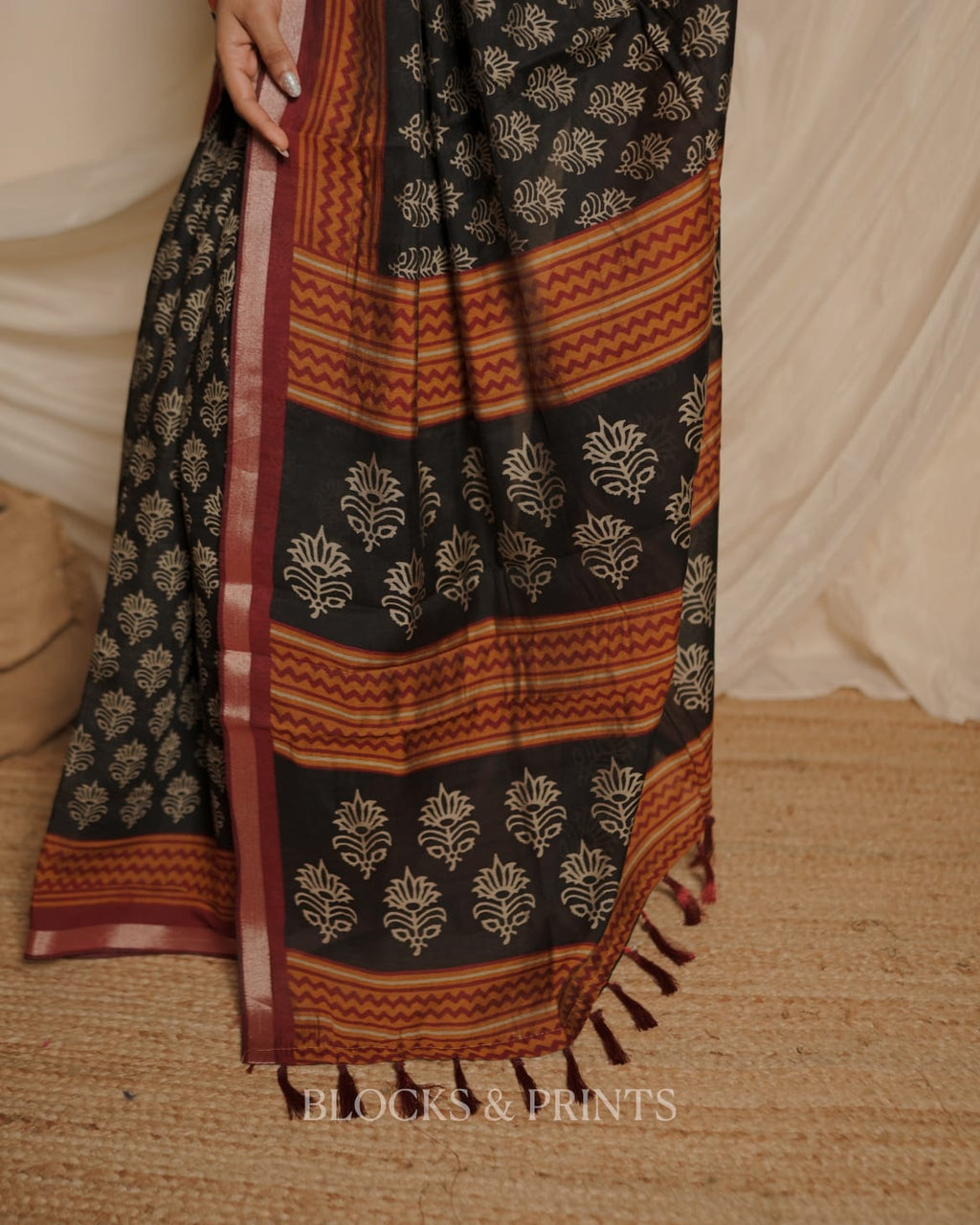 Silk Saree (Code - 124 SS)