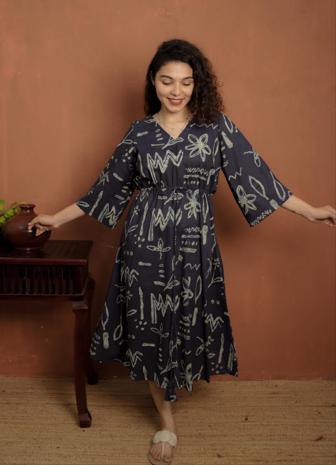 RS .550/- (50% Off on MRP Rs.1100/-) (Code - 1872BK)
