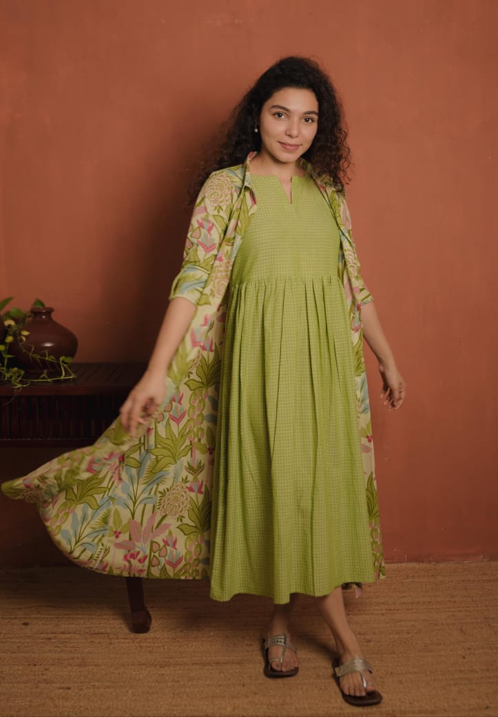 RS .750/- (50% Off on MRP Rs.1500/-) (Code - 1930 BK)