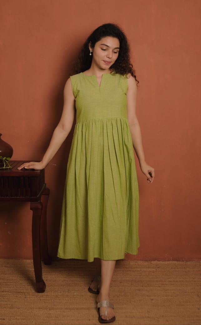 RS .750/- (50% Off on MRP Rs.1500/-) (Code - 1930 BK)