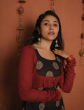 RS.650/- (50%Off on MRP Rs.1300/-) (Code - 1918 BK)